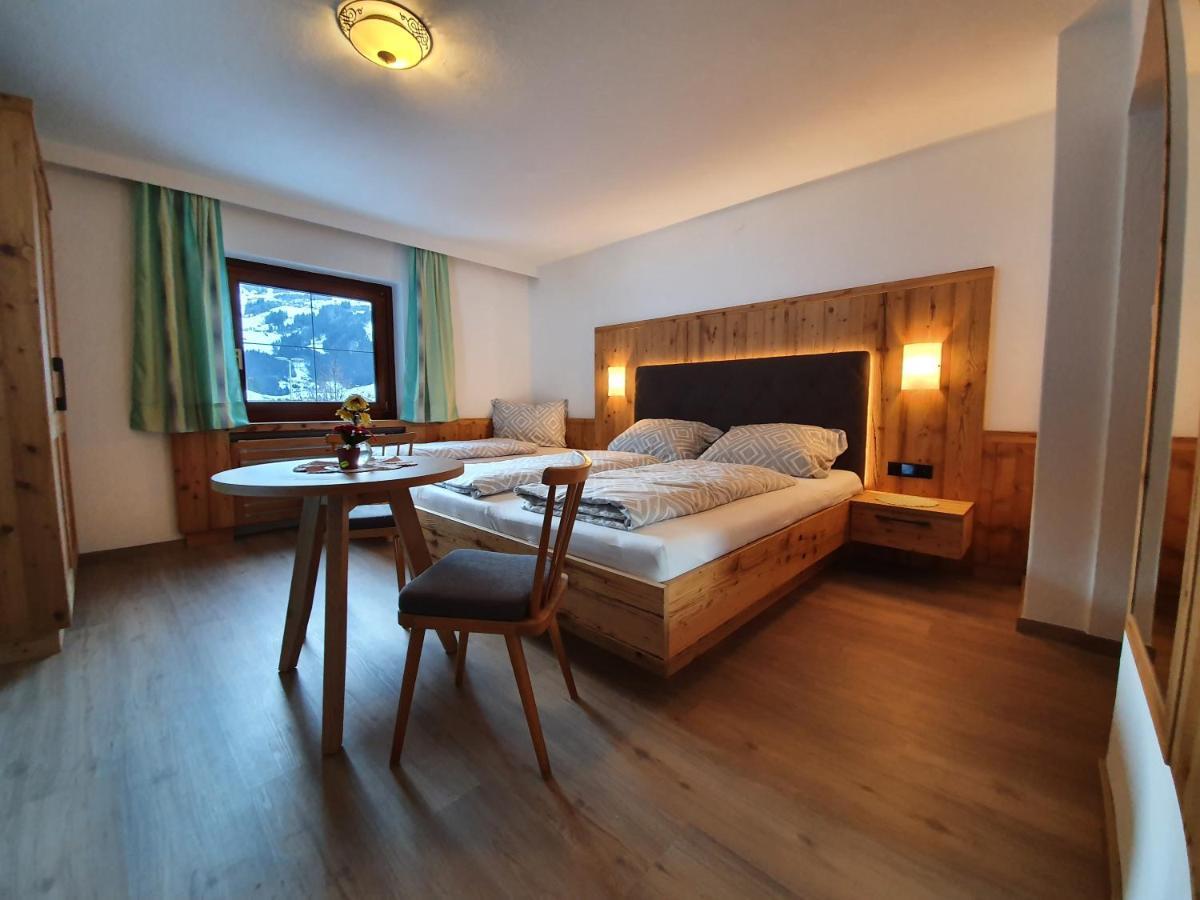 Ferienwohnung Kroell Zell am Ziller Exterior photo